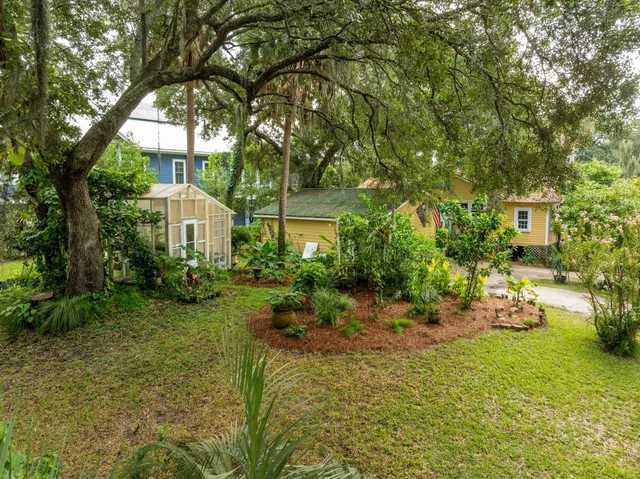 $1,575,000 | 120 West Hudson Avenue, Folly Beach, SC 29439