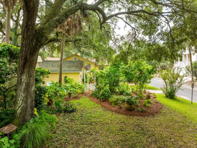 $1,575,000 | 120 West Hudson Avenue, Folly Beach, SC 29439
