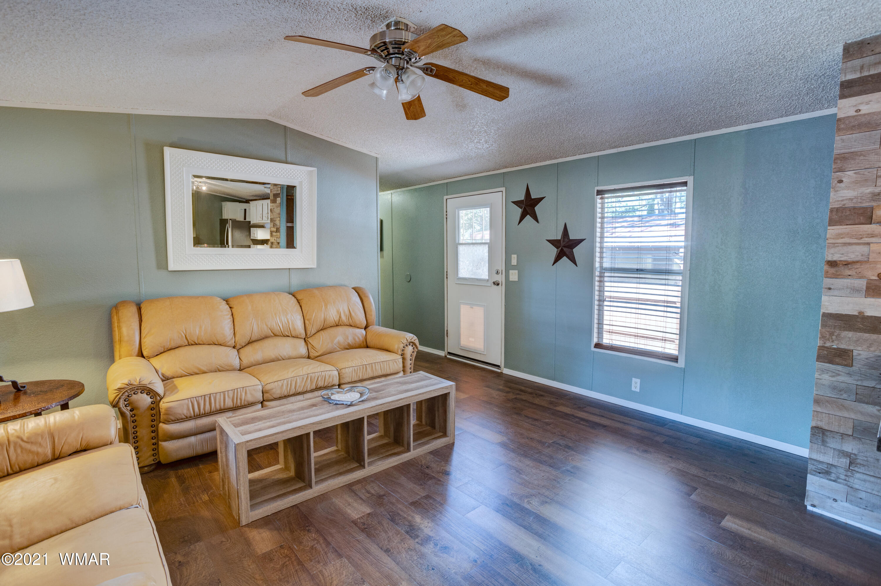5232 South Blue Ridge Loop Pinetop, AZ 85935 - Photo 6 of 18 a living room with furniture and a window