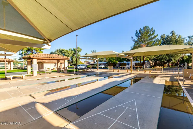 a view of a tennis court