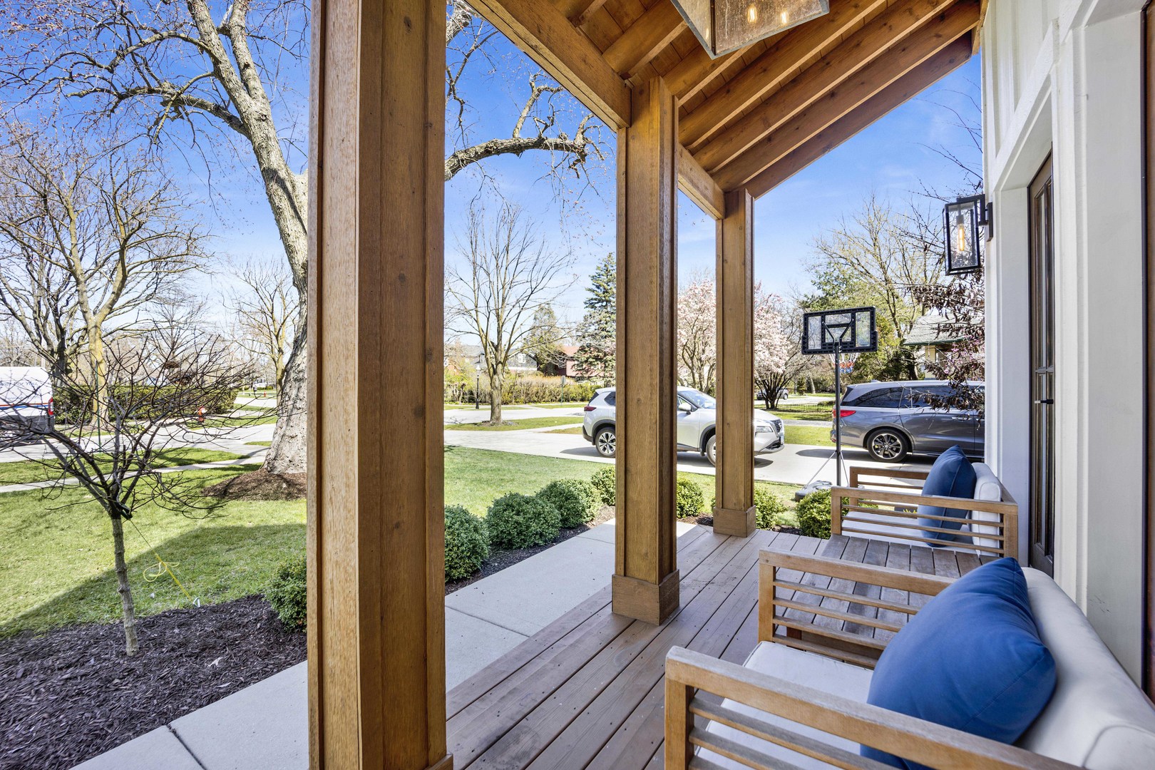 317 Lionel Road Riverside, IL 60546 - Photo 3 of 47 a view of balcony with furniture