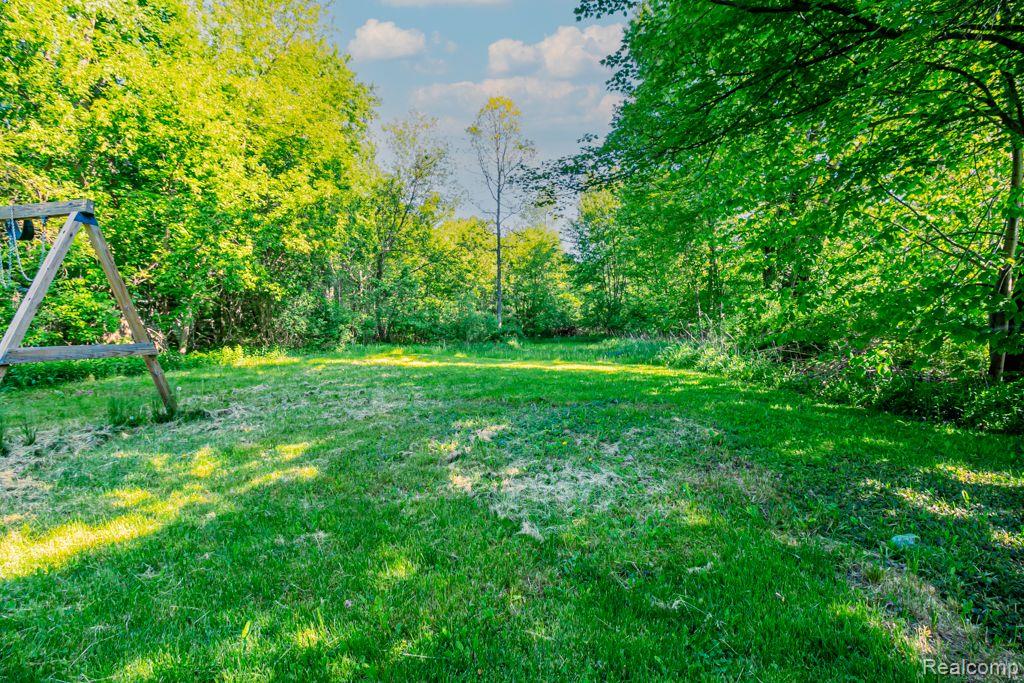 9477 Hubbard Road Davison, MI 48423 - Photo 31 of 31