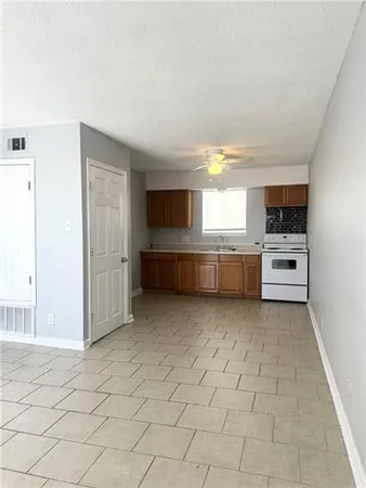 $950 | 3124 Tournefort Street, Chalmette, LA 70043