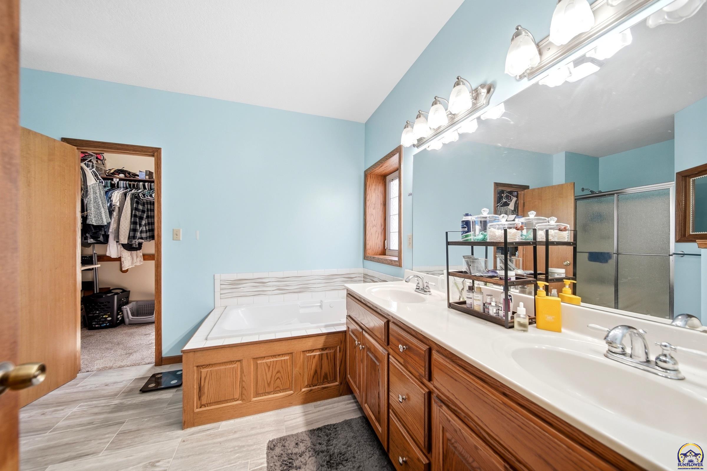 5919 Northeast Shaffer Road Topeka, KS 66617 - Photo 23 of 52