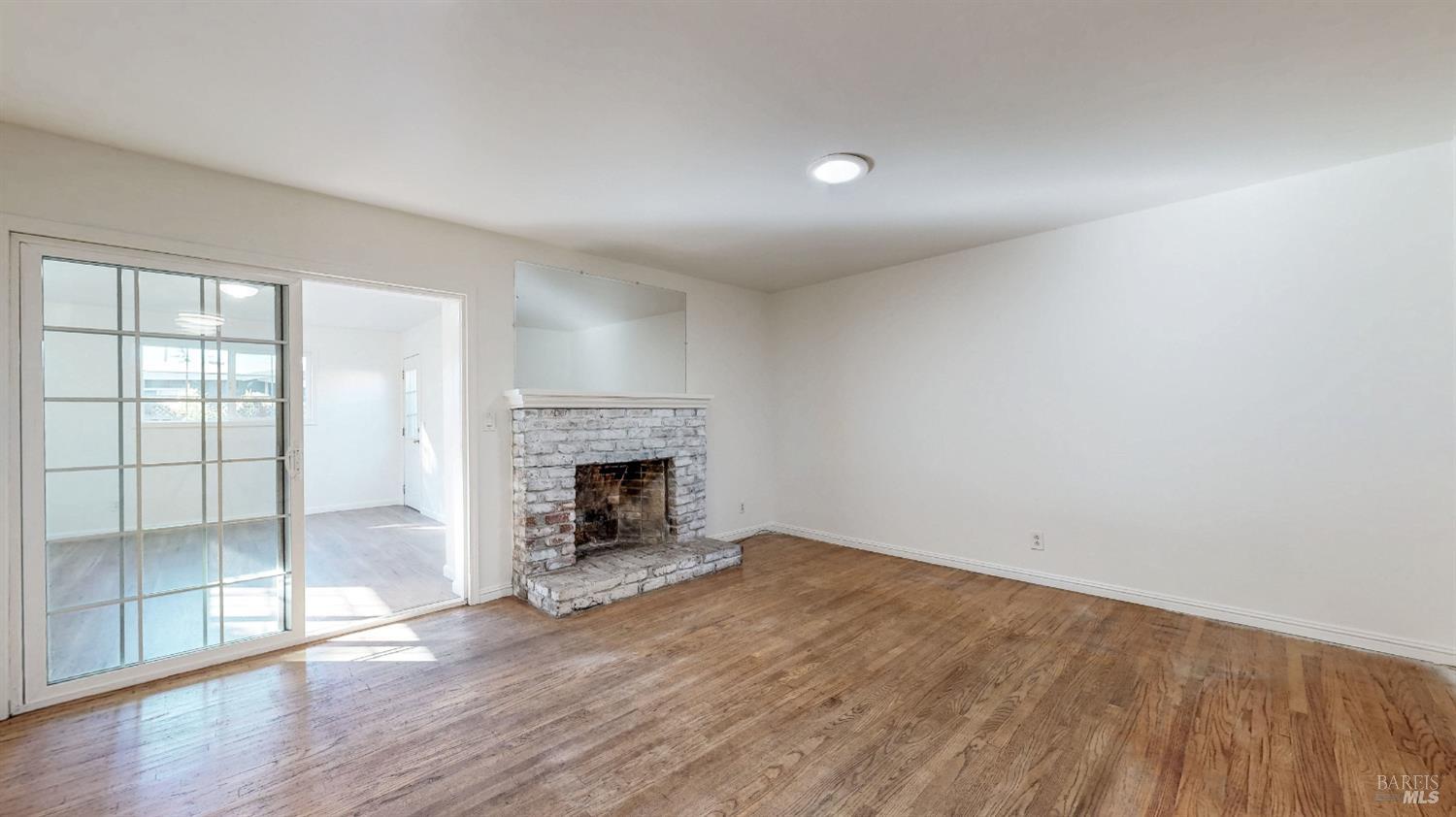 4872 Canyon Drive Santa Rosa, CA 95409 - Photo 4 of 34