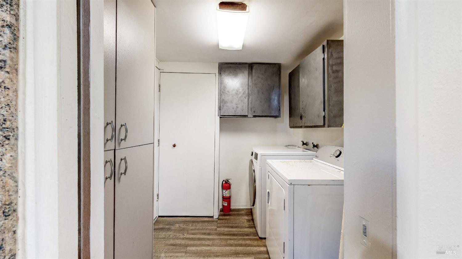 4872 Canyon Drive Santa Rosa, CA 95409 - Photo 9 of 34