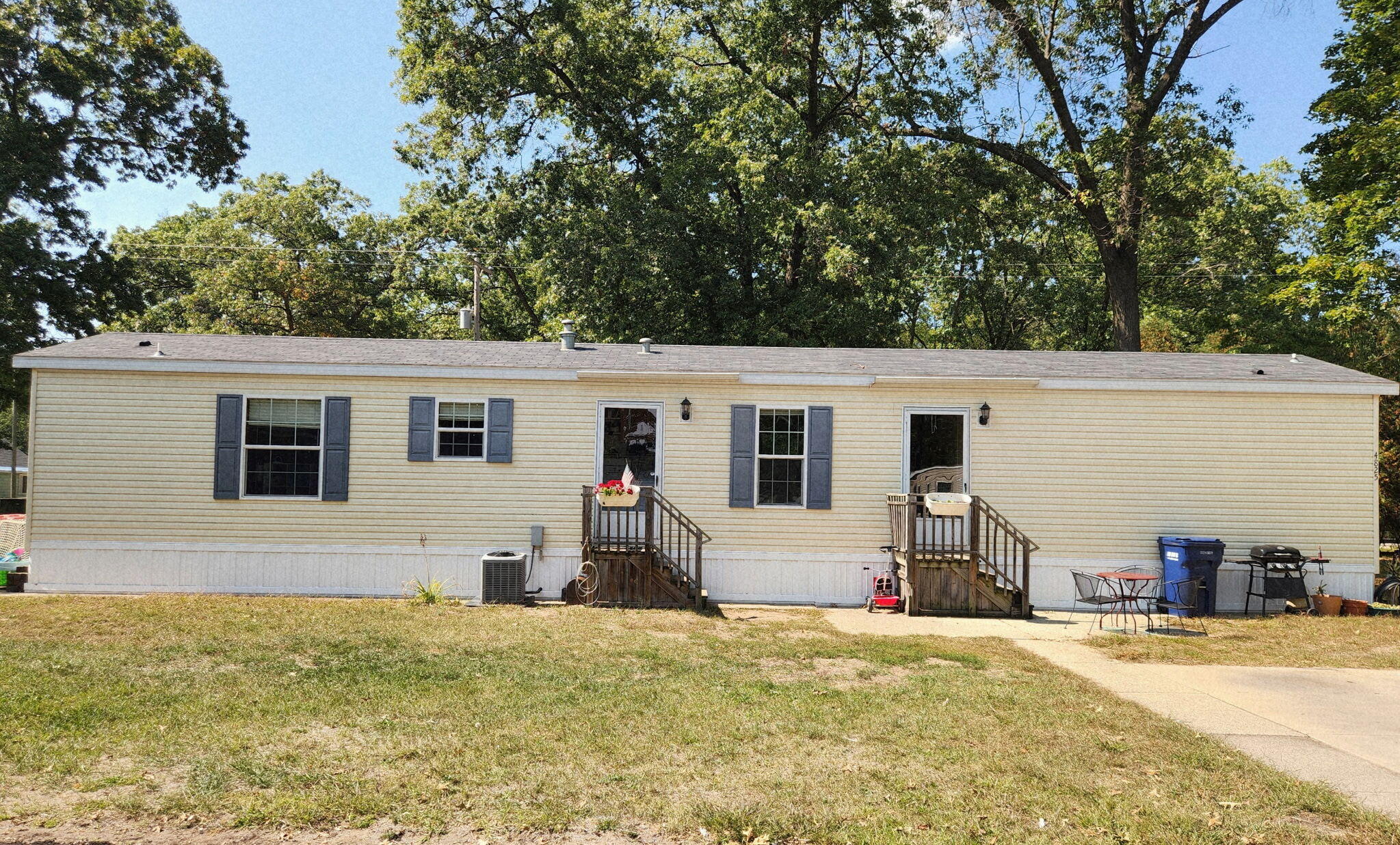 4825 Pullman Avenue Muskegon, MI 49442 - Photo 2 of 16 IMG_20250916_135424