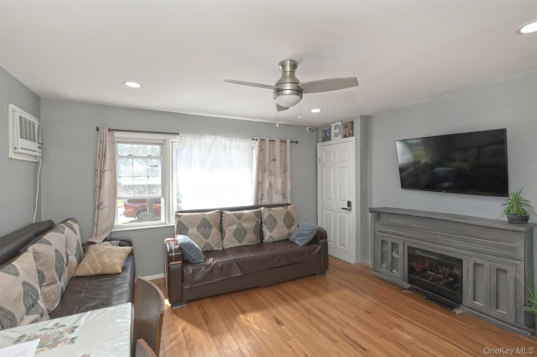 2233 6th Street East Meadow, NY 11554 - Photo 7 of 17 Gallery Image 7