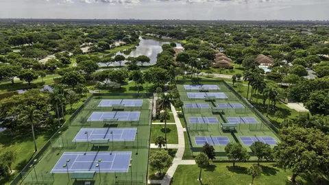$399,900 | 8621 Jasmine Way, Boca Raton, FL 33496