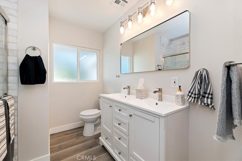 31130 South General Kearny Road, Unit 163 Temecula, CA 92591 - Photo 22 of 49 Beautiful brand new bathrooms