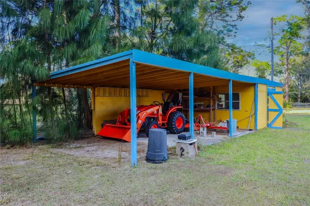 $849,900 | 20600 Moreland Drive, Spring Hill, FL 34610