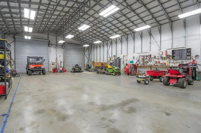 $849,900 | 20600 Moreland Drive, Spring Hill, FL 34610