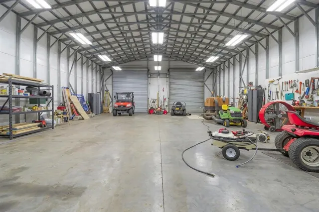 $849,900 | 20600 Moreland Drive, Spring Hill, FL 34610