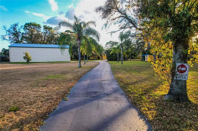 $849,900 | 20600 Moreland Drive, Spring Hill, FL 34610