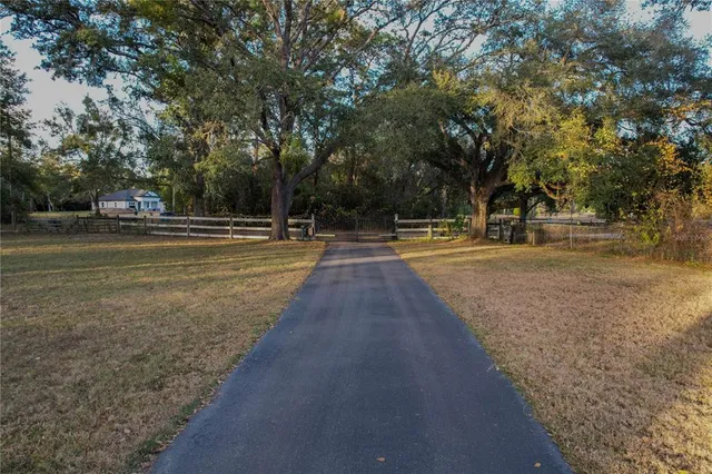 $849,900 | 20600 Moreland Drive, Spring Hill, FL 34610