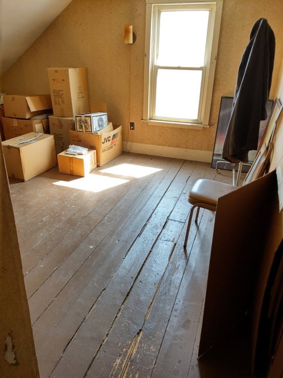 20 Rice Street Salem, MA 01970 - Photo 6 of 19 Gallery Image 6
