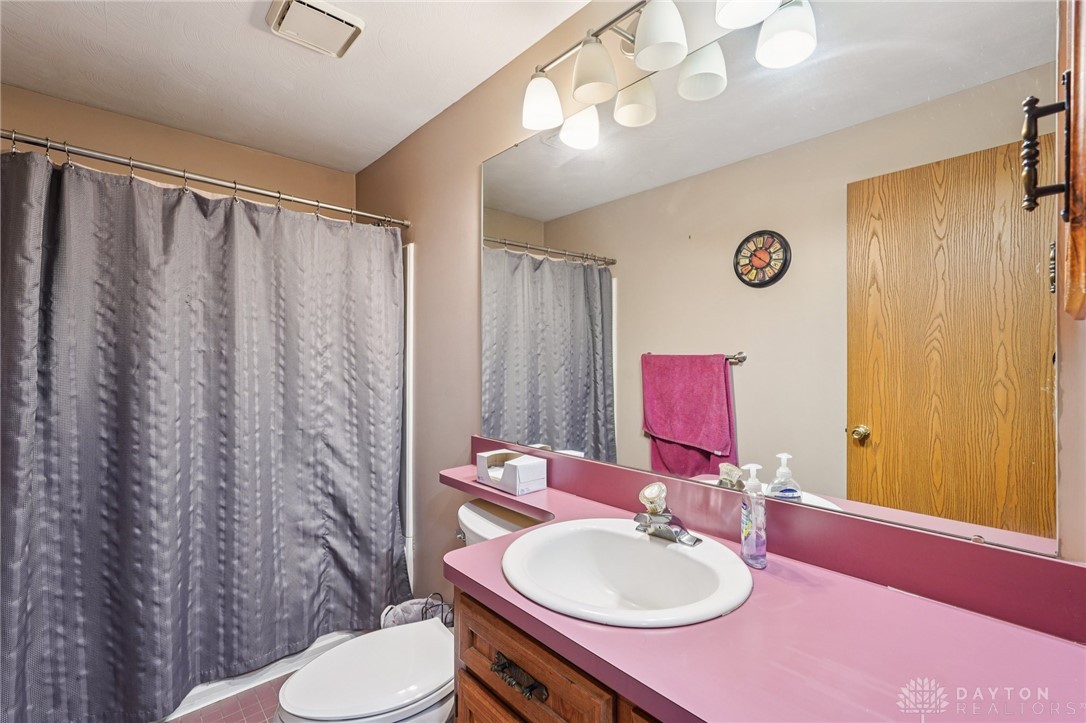 203 North Bickett Road Xenia, OH 45385 - Photo 30 of 68