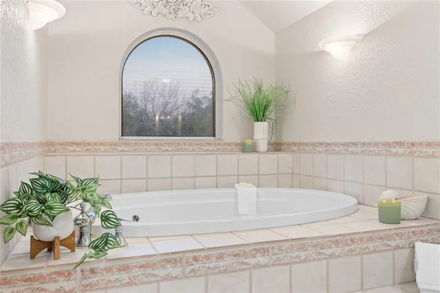 $1,300,000 | 400 Indian Hills Road, Gatesville, TX 76528