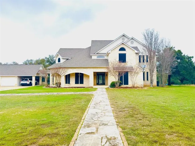 $1,300,000 | 400 Indian Hills Road, Gatesville, TX 76528