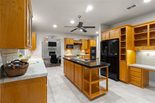 $1,300,000 | 400 Indian Hills Road, Gatesville, TX 76528