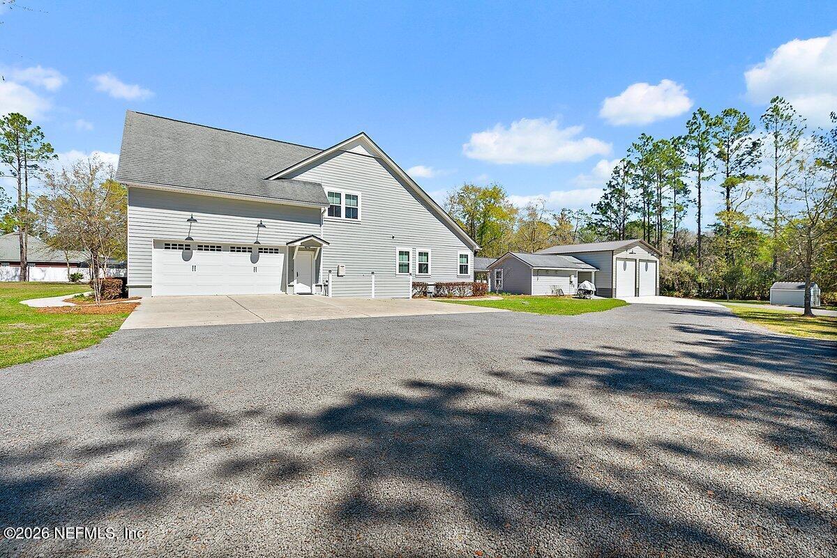 3775 Raintree Drive Macclenny, FL 32063 - Photo 21 of 36 Garages
