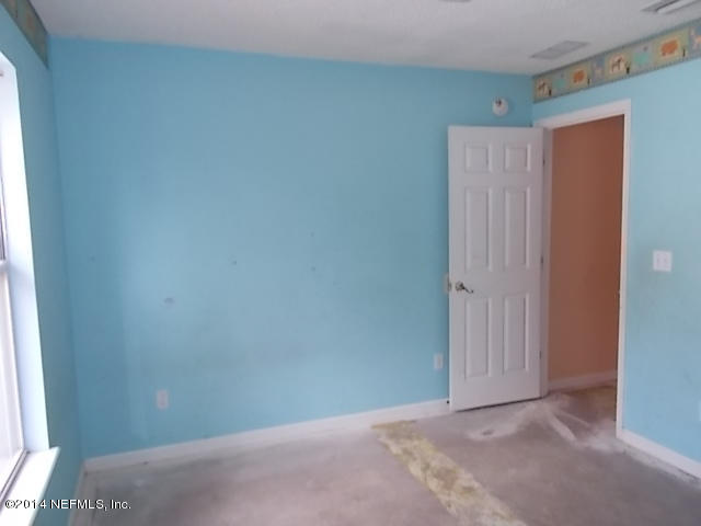 938 Cherry Point Way Jacksonville, FL 32218 - Photo 16 of 34 a view of an empty room
