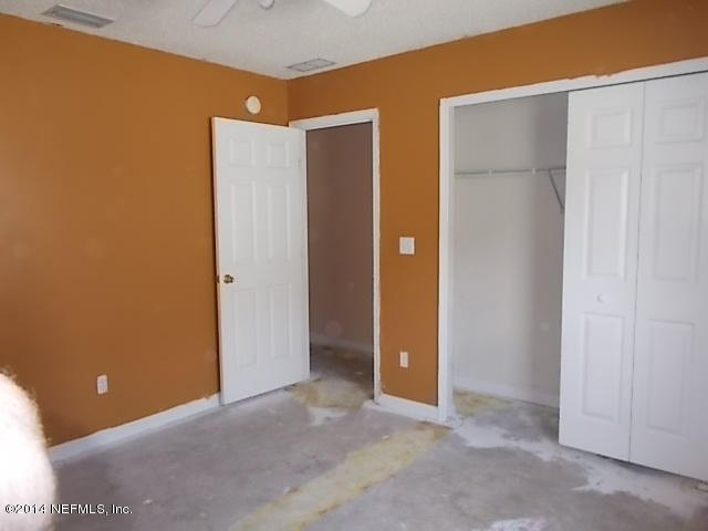 938 Cherry Point Way Jacksonville, FL 32218 - Photo 28 of 34 a view of an empty room