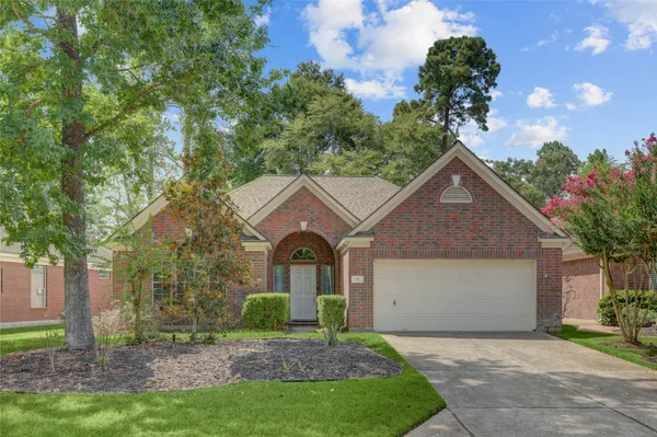 $2,475 | 35 Tranquil Glade Place, The Woodlands, TX 77381
