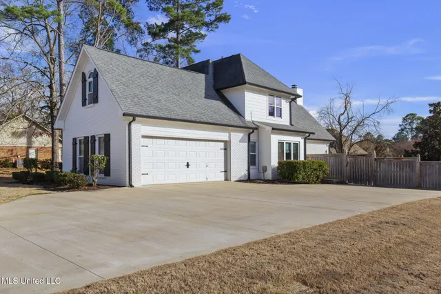 $510,000 | 204 Breezy Hill Drive, Madison, MS 39110