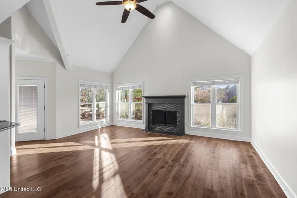 $489,000 | 204 Breezy Hill Drive, Madison, MS 39110