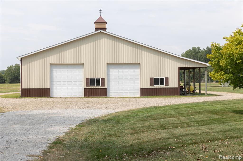 5559 Cade Road Imlay City, MI 48444 - Photo 9 of 98