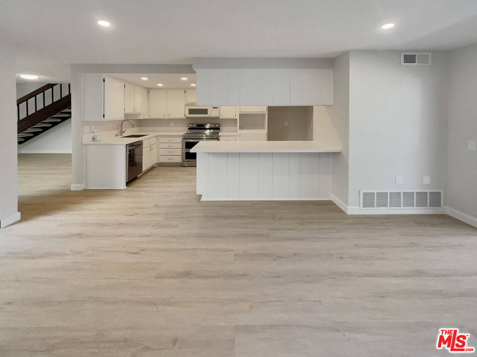 137 Cascade Court Brea, CA 92821 - Photo 12 of 17 Gallery Image 12
