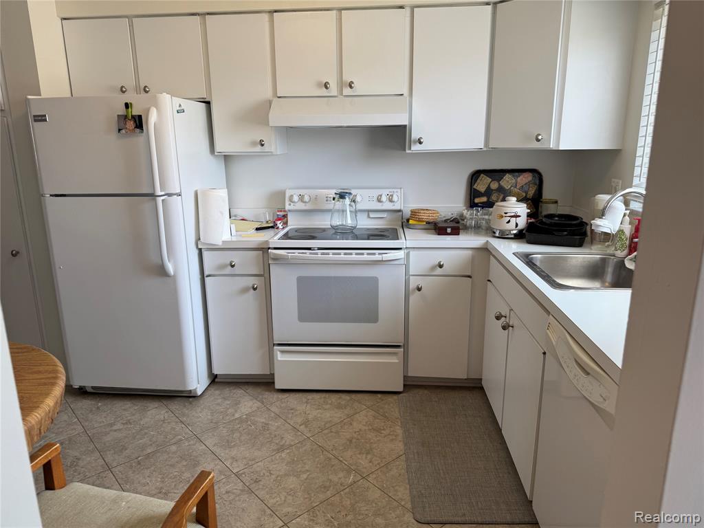 801 West Long Lake Road Bloomfield Hills, MI 48302 - Photo 4 of 13