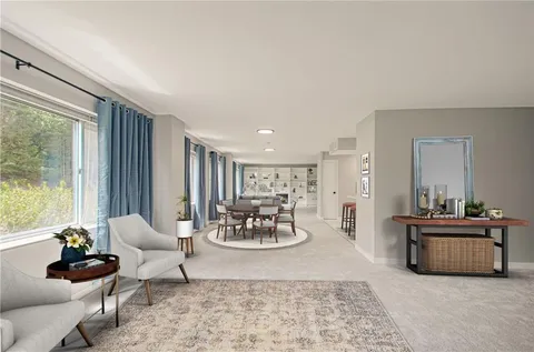 $304,950 | 4550 Warwick Boulevard, Unit 210211, Kansas City, MO 64111