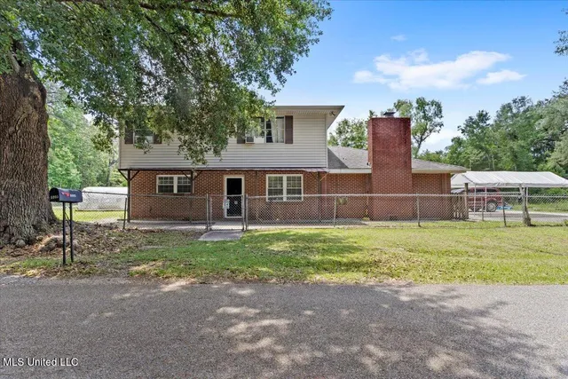 $233,000 | 6005 Cypress Drive, Kiln, MS 39556