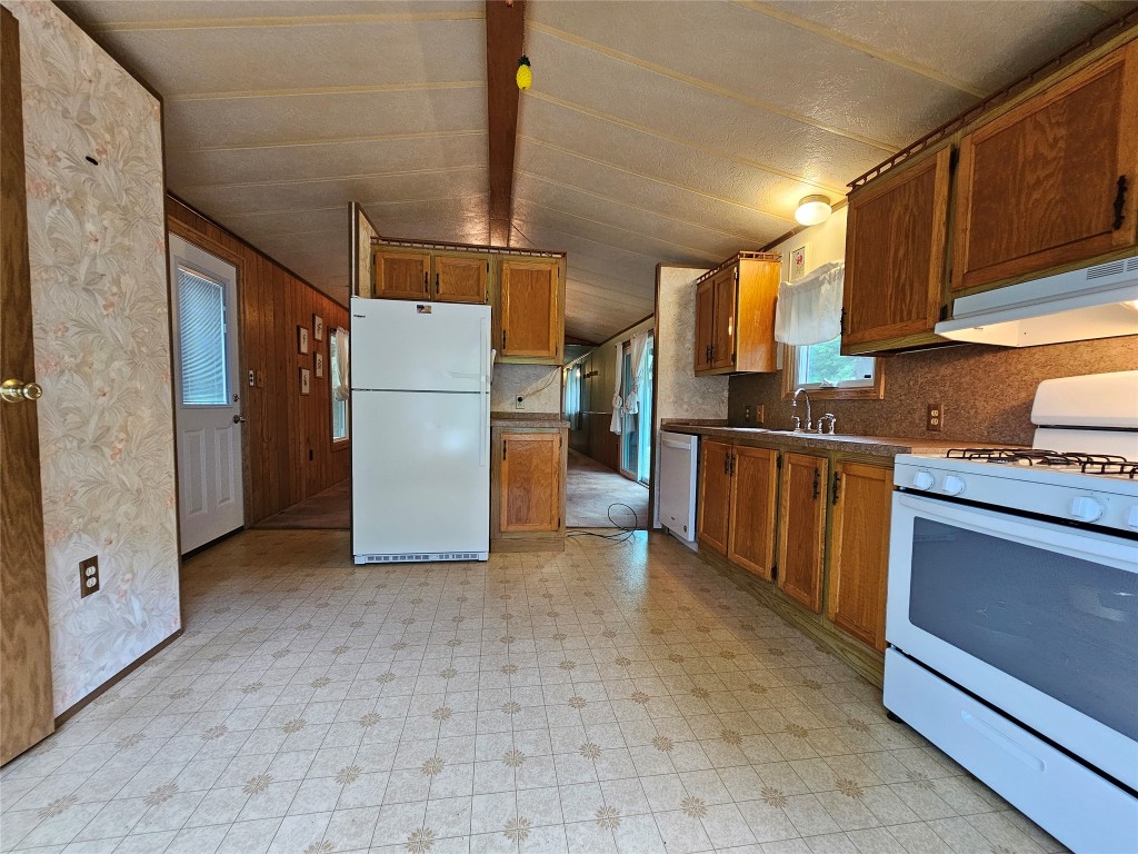 232 East Windsor Road Windsor, NY 13865 - Photo 5 of 32 Gallery Image 5