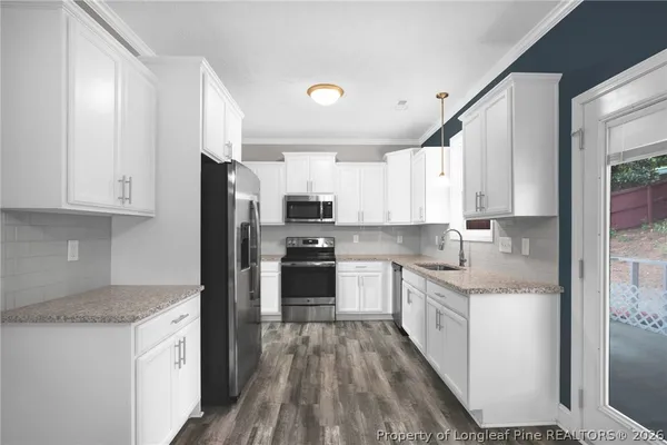 $2,400 | 890 Duval Drive, Fayetteville, NC 28304