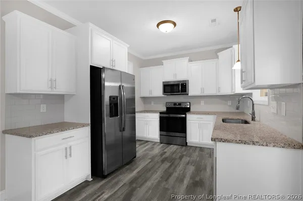 $2,400 | 890 Duval Drive, Fayetteville, NC 28304