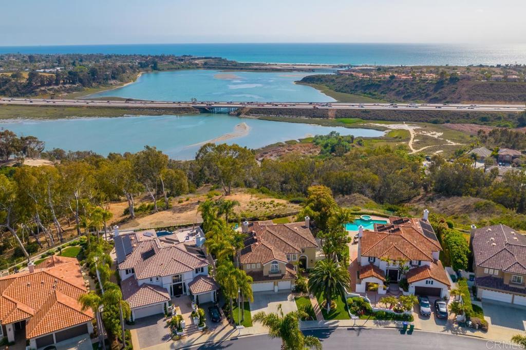 7357 Melodia Terrace Carlsbad, CA 92011 - Photo 5 of 60