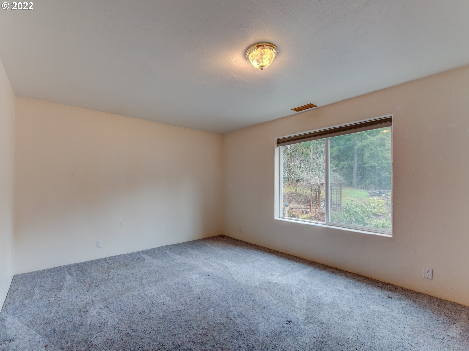 36586 Parsons Creek Road Springfield, OR 97478 - Photo 17 of 31 Bedroom