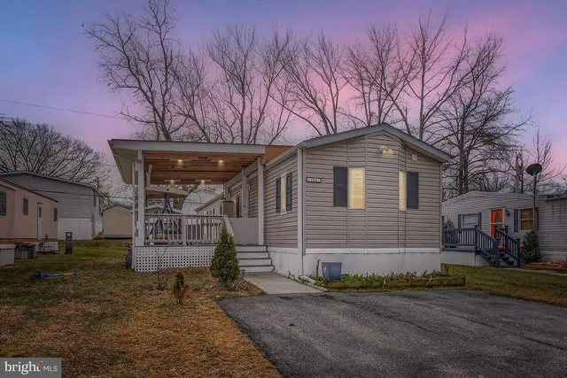 $140,000 | 7810 Clark Road, Unit D64, Jessup, MD 20794