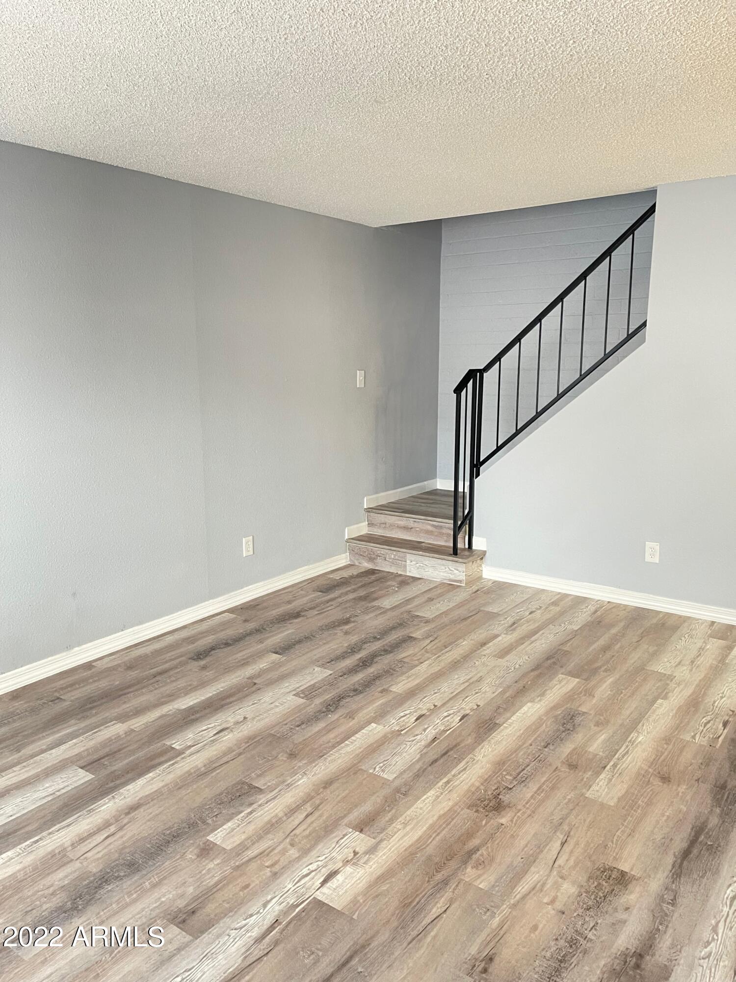 4009 West Palomino Road Phoenix, AZ 85019 - Photo 6 of 18 IMG_4341