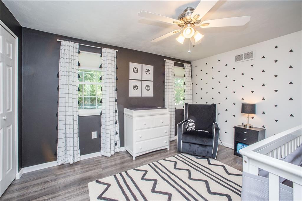 143 McIntyre Road Pittsburgh, PA 15237 - Photo 18 of 25 Gallery Image 18