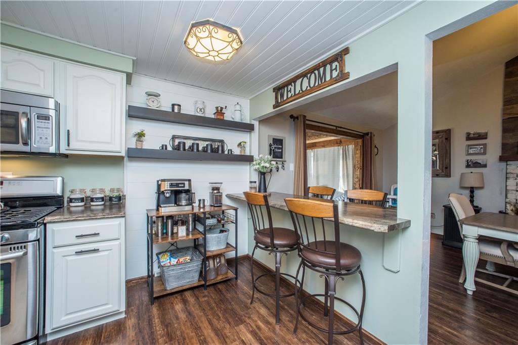 143 McIntyre Road Pittsburgh, PA 15237 - Photo 7 of 25 Gallery Image 7