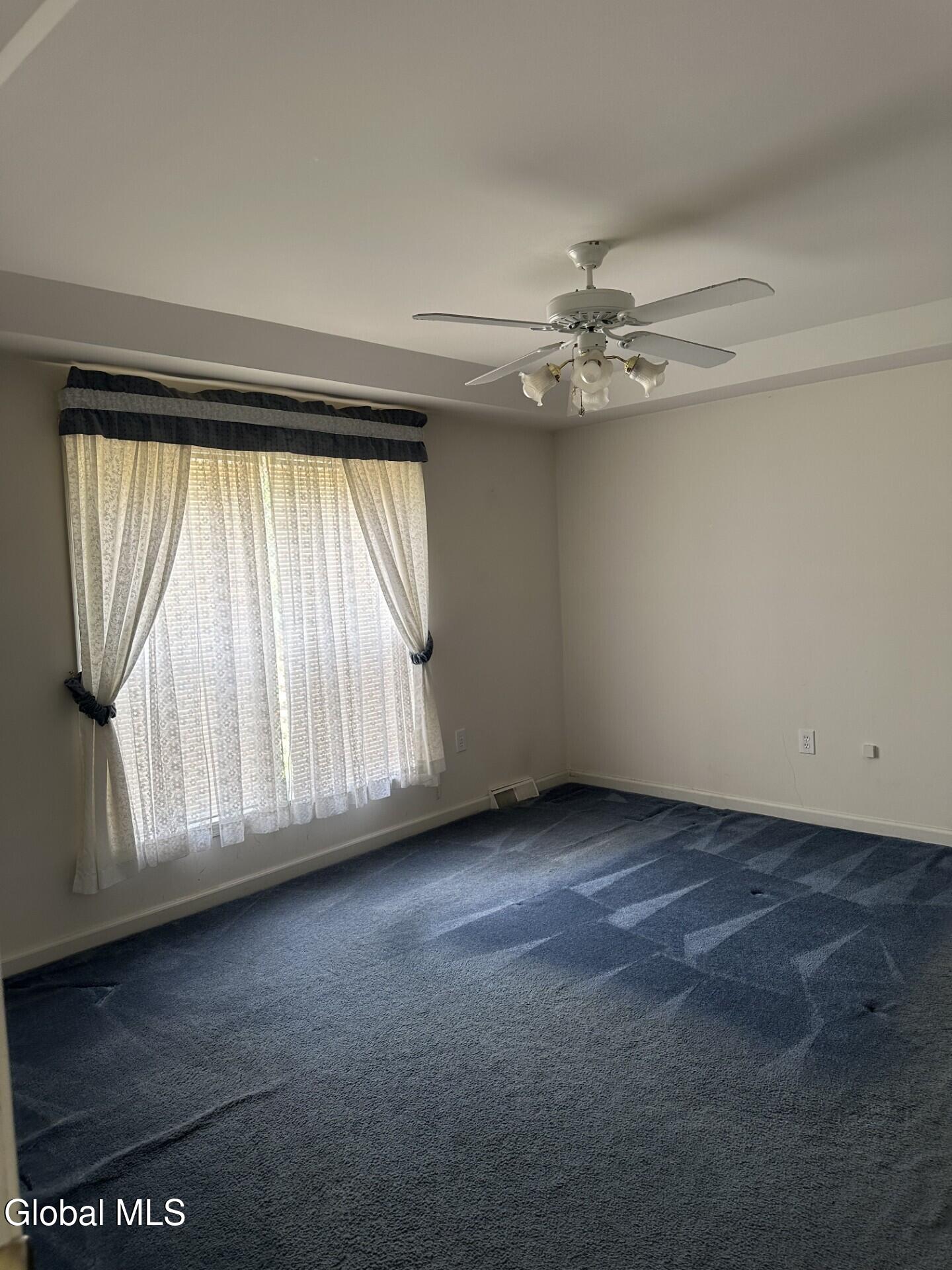 455 Luzerne Road Queensbury, NY 12804 - Photo 13 of 25 thumbnail_IMG_9139