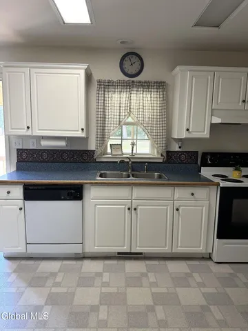 $337,000 | 455 Luzerne Road, Queensbury, NY 12804