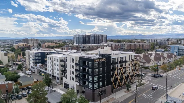 a picture of city view