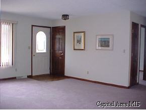 205 Norwalk Road Springfield, IL 62704 - Photo 5 of 9