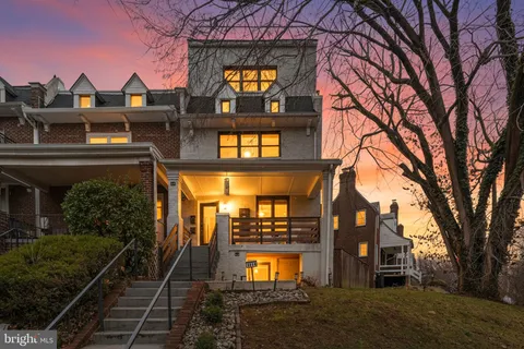 $825,000 | 1419 Upshur Street Northwest, Unit 2, Washington, DC 20011