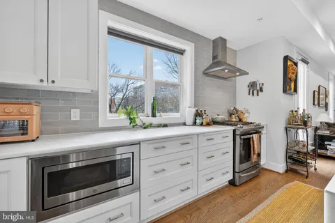 $825,000 | 1419 Upshur Street Northwest, Unit 2, Washington, DC 20011